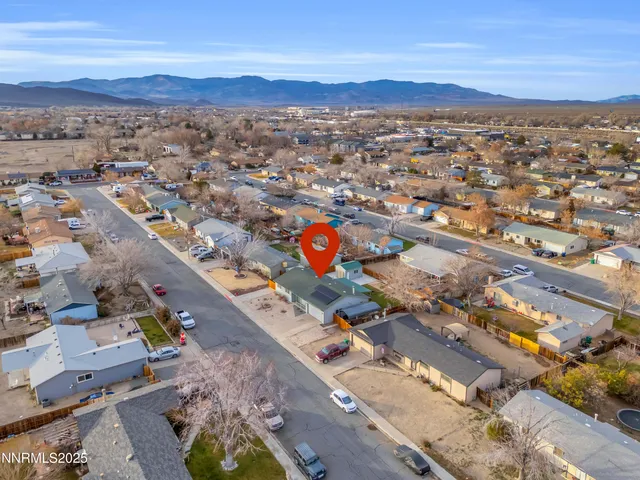 $385,000 | 812 F Street, Fernley, NV 89408
