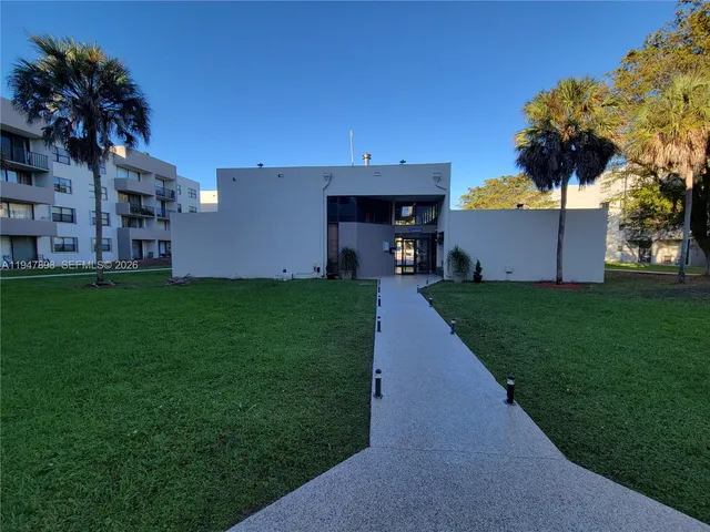 $227,700 | 8000 Southwest 149th Avenue, Unit A201, Miami, FL 33193