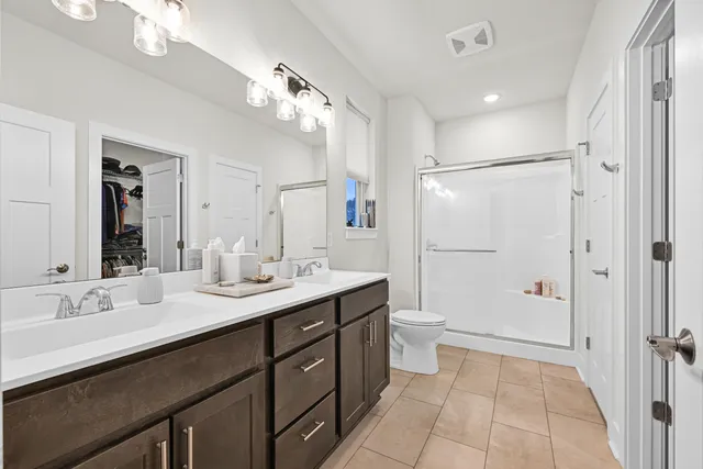 $589,000 | 704 River Ridge Drive, Waterford, WI 53185