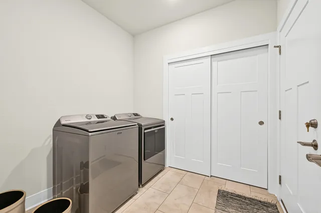 $589,000 | 704 River Ridge Drive, Waterford, WI 53185