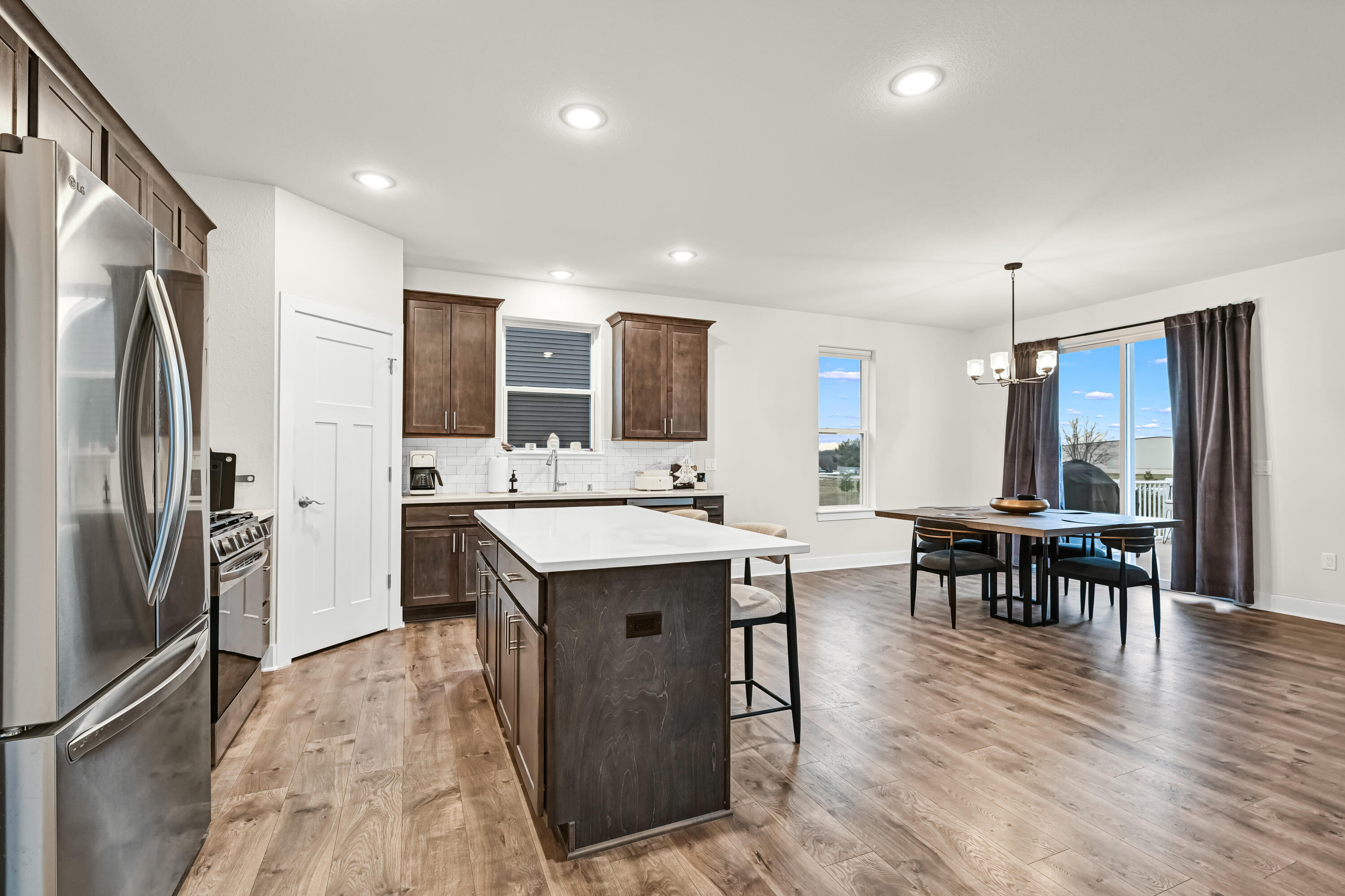 704 River Ridge Drive Waterford, WI 53185 - Photo 7 of 35 DSC_1 (2)