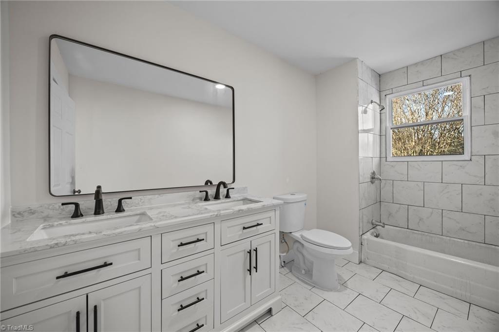 427 Wright Street High Point, NC 27262 - Photo 10 of 23
