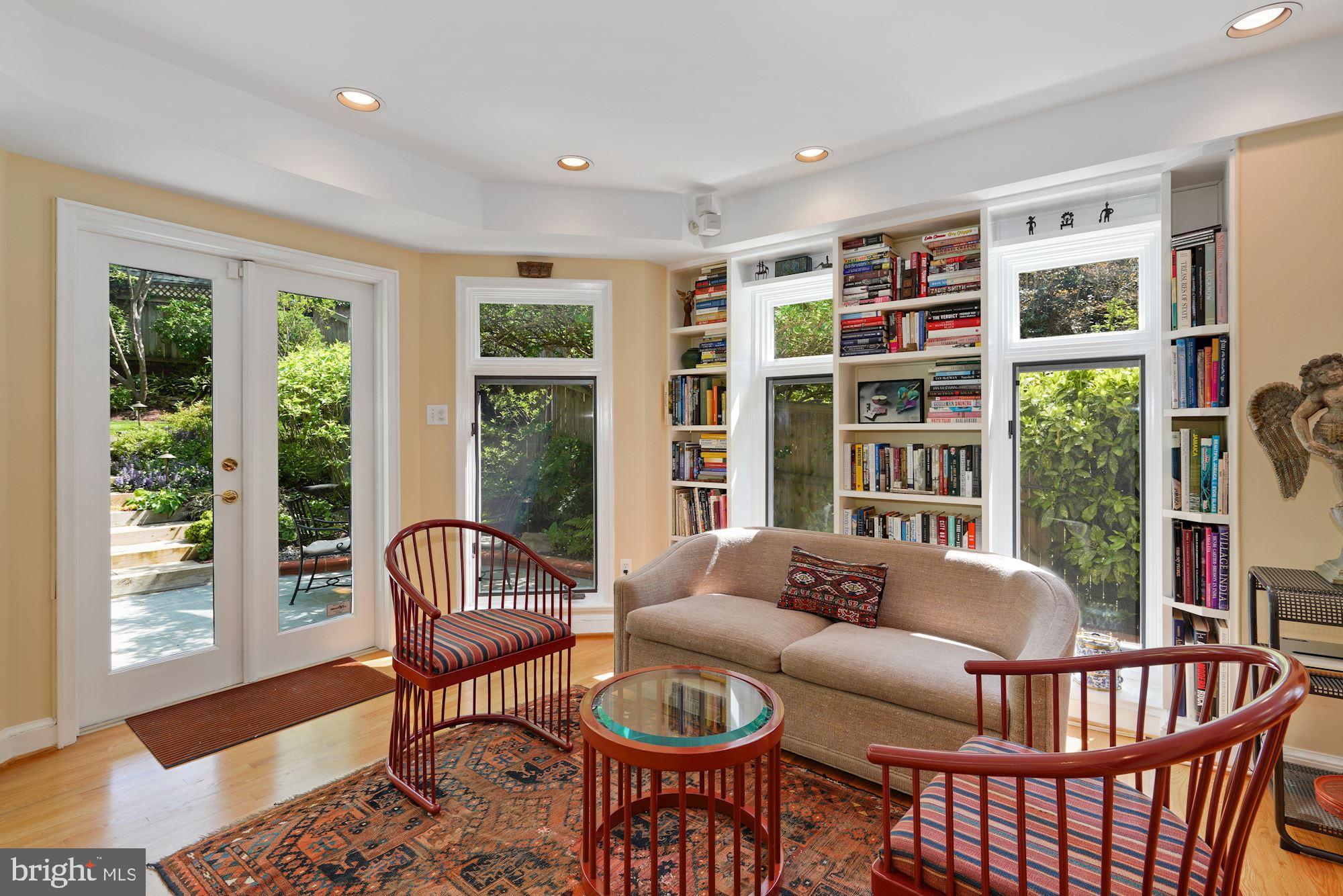 4517 Clark Place Northwest Washington, DC 20007 - Photo 10 of 28 Family Room opens to Flagstone Terrace