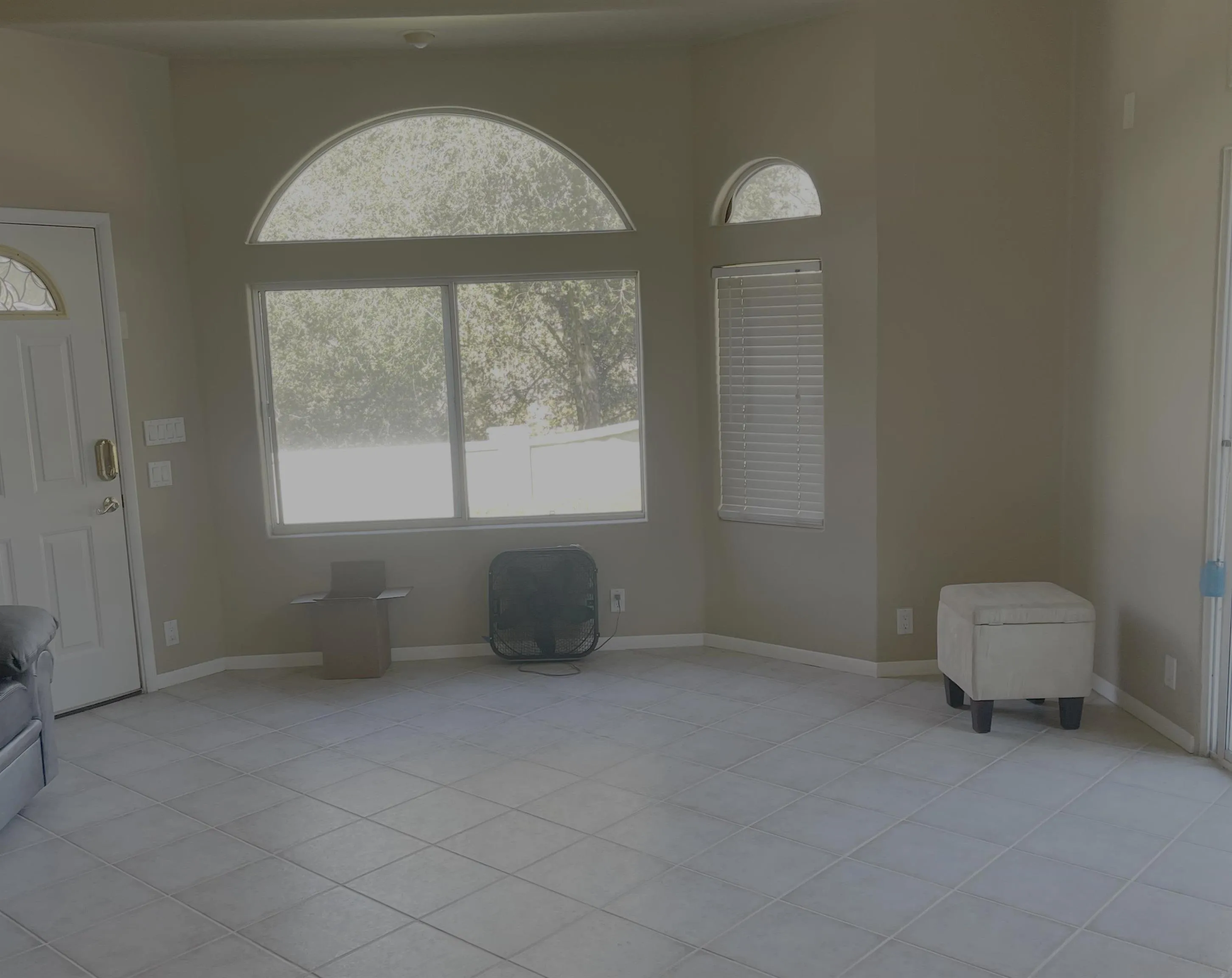 32906 Rincon Rancho Road Pauma Valley, CA 92061 - Photo 13 of 15 an empty room with a window