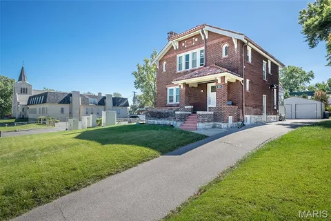 $275,000 | 8026 Natural Bridge Road, St. Louis, MO 63121