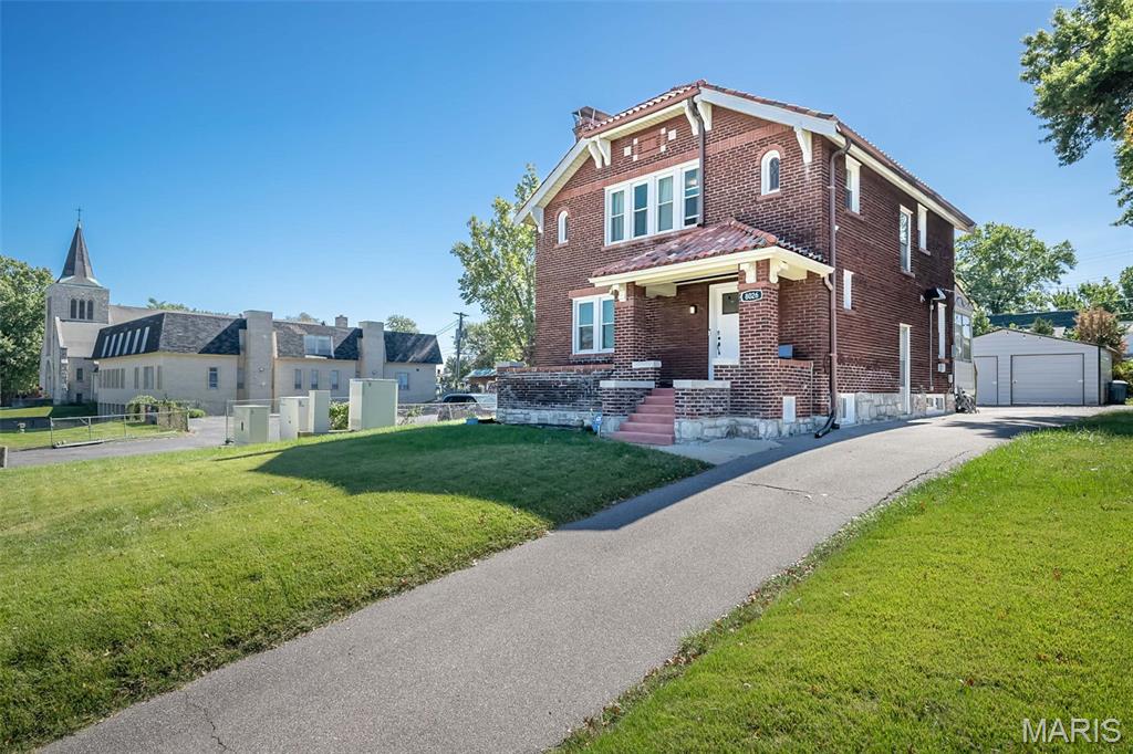 8026 Natural Bridge Road St. Louis, MO 63121 - Photo 2 of 45