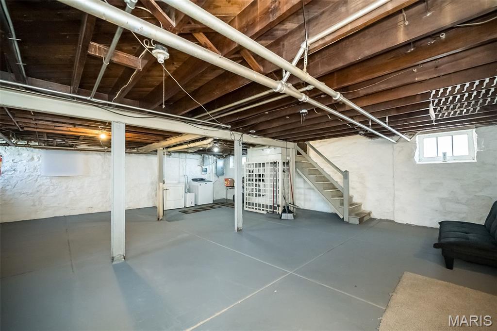 8026 Natural Bridge Road St. Louis, MO 63121 - Photo 37 of 45