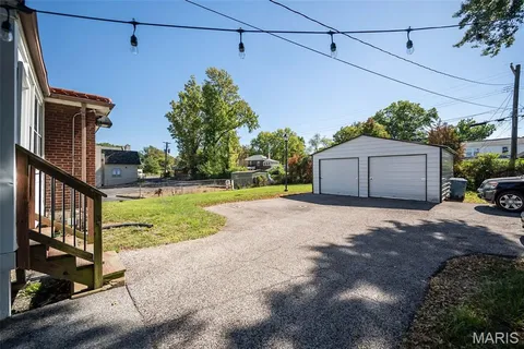 $275,000 | 8026 Natural Bridge Road, St. Louis, MO 63121