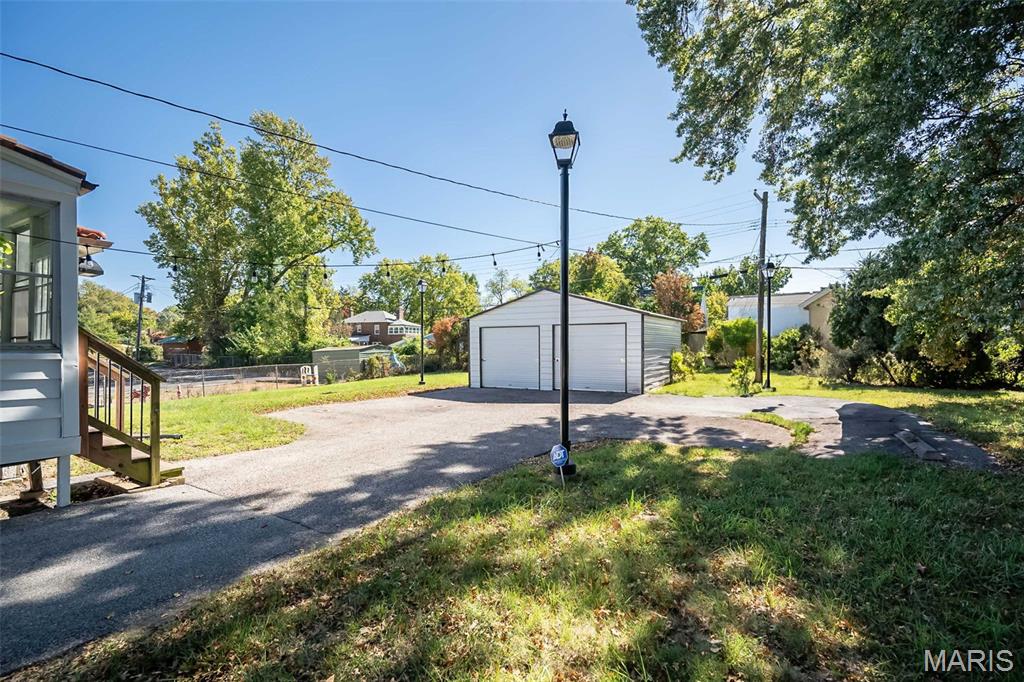 8026 Natural Bridge Road St. Louis, MO 63121 - Photo 41 of 45