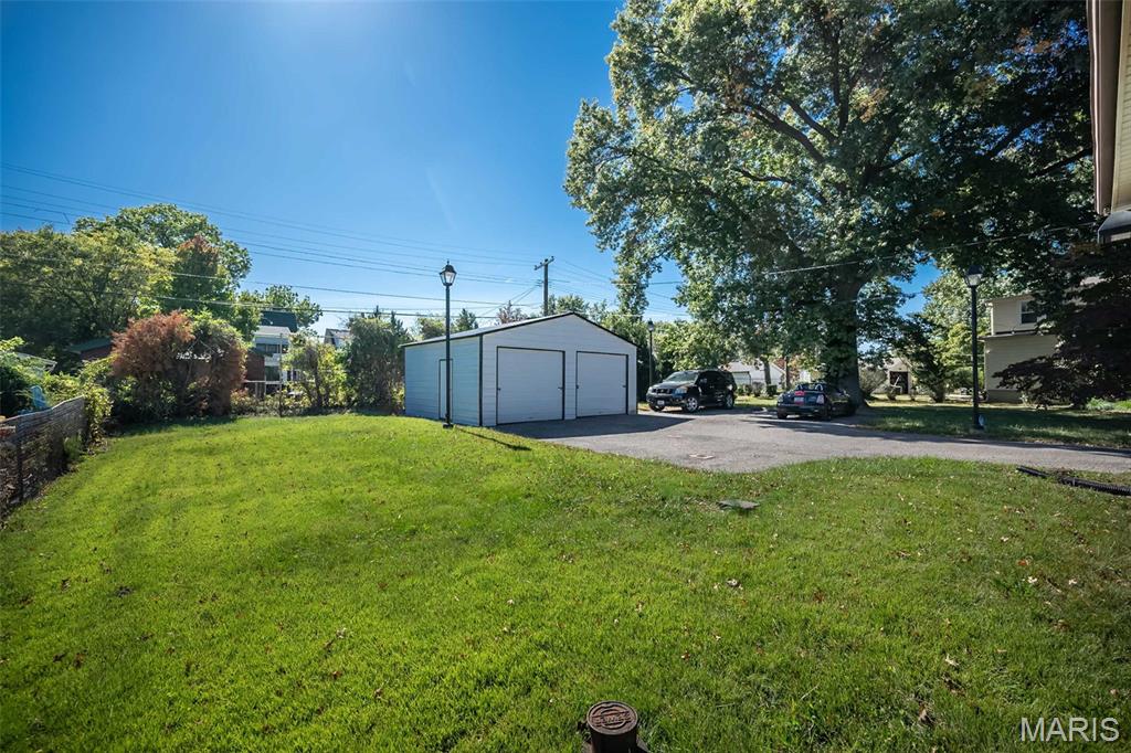 8026 Natural Bridge Road St. Louis, MO 63121 - Photo 42 of 45