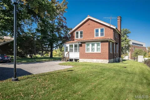 $275,000 | 8026 Natural Bridge Road, St. Louis, MO 63121