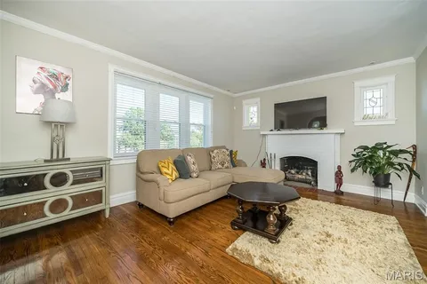 $275,000 | 8026 Natural Bridge Road, St. Louis, MO 63121