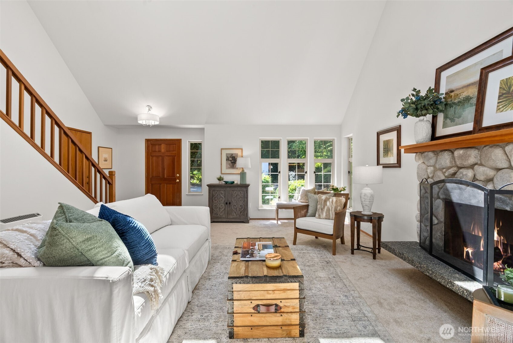 10109 Northeast Knight Road Bainbridge Island, WA 98110 - Photo 5 of 37 Gallery Image 5