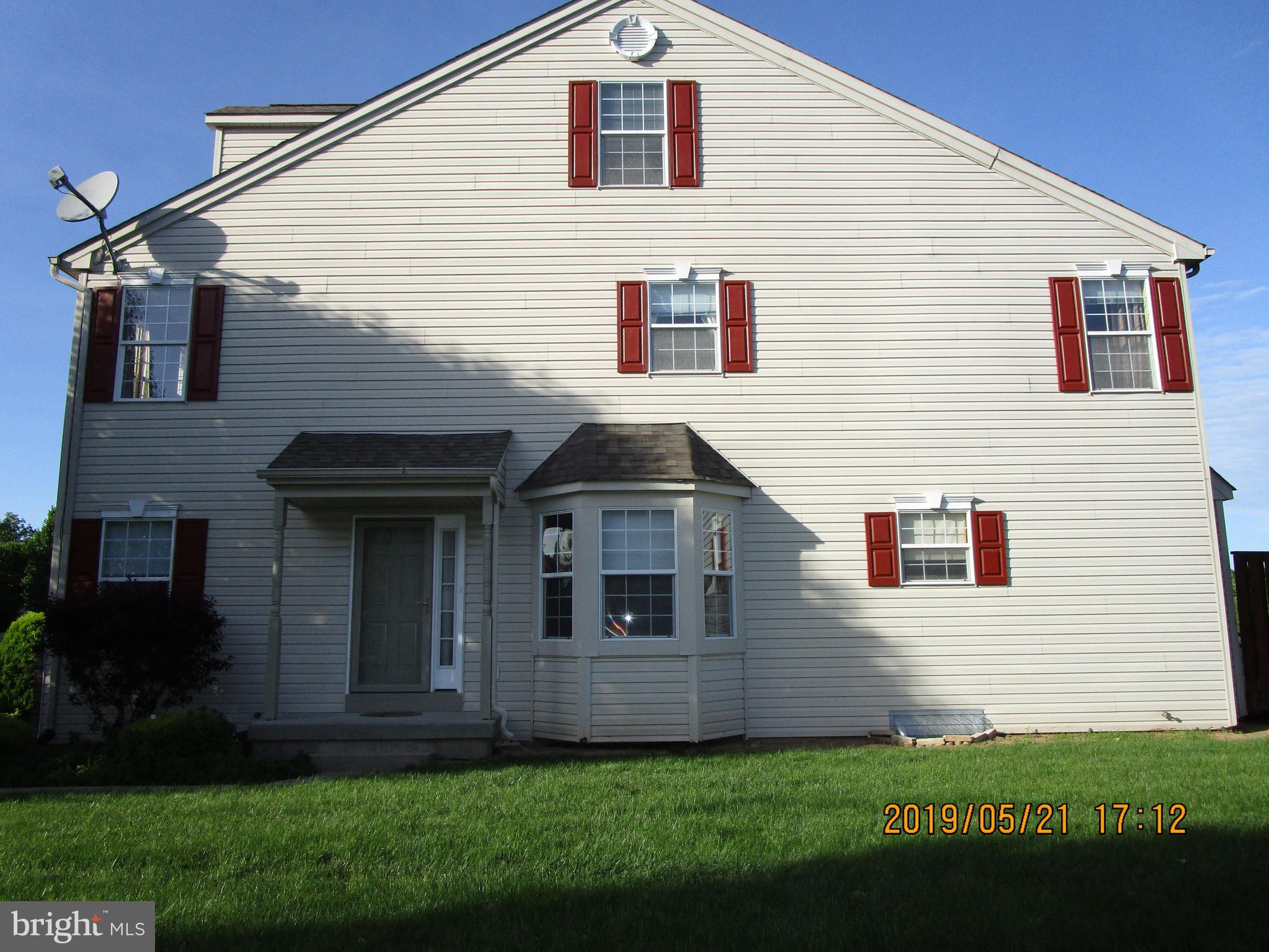 141 Raintree Crossing Hatfield, PA 19440 - Photo 3 of 38 Exterior Side