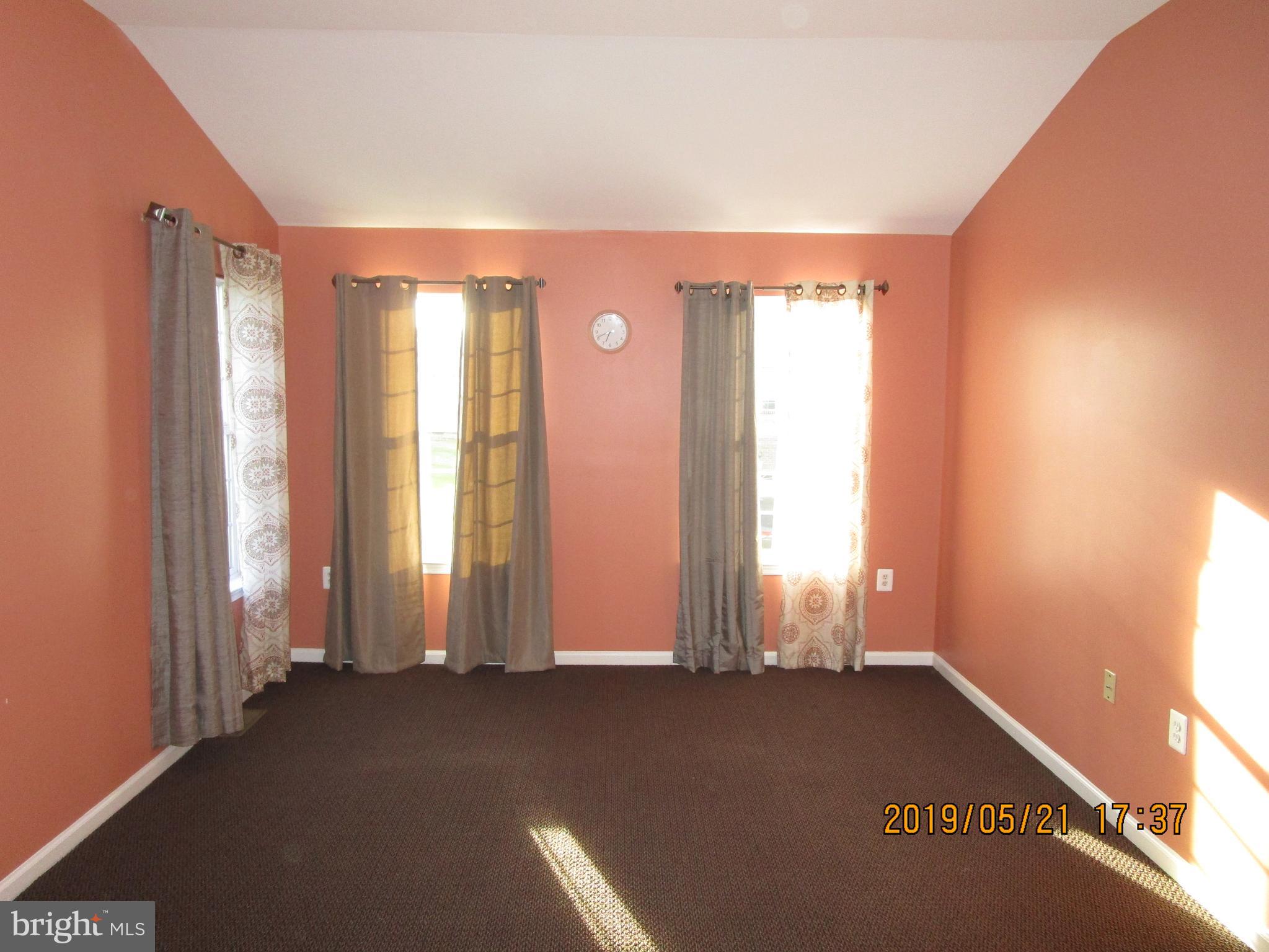 141 Raintree Crossing Hatfield, PA 19440 - Photo 21 of 38 Master Bedroom with Vaulted Ceiling