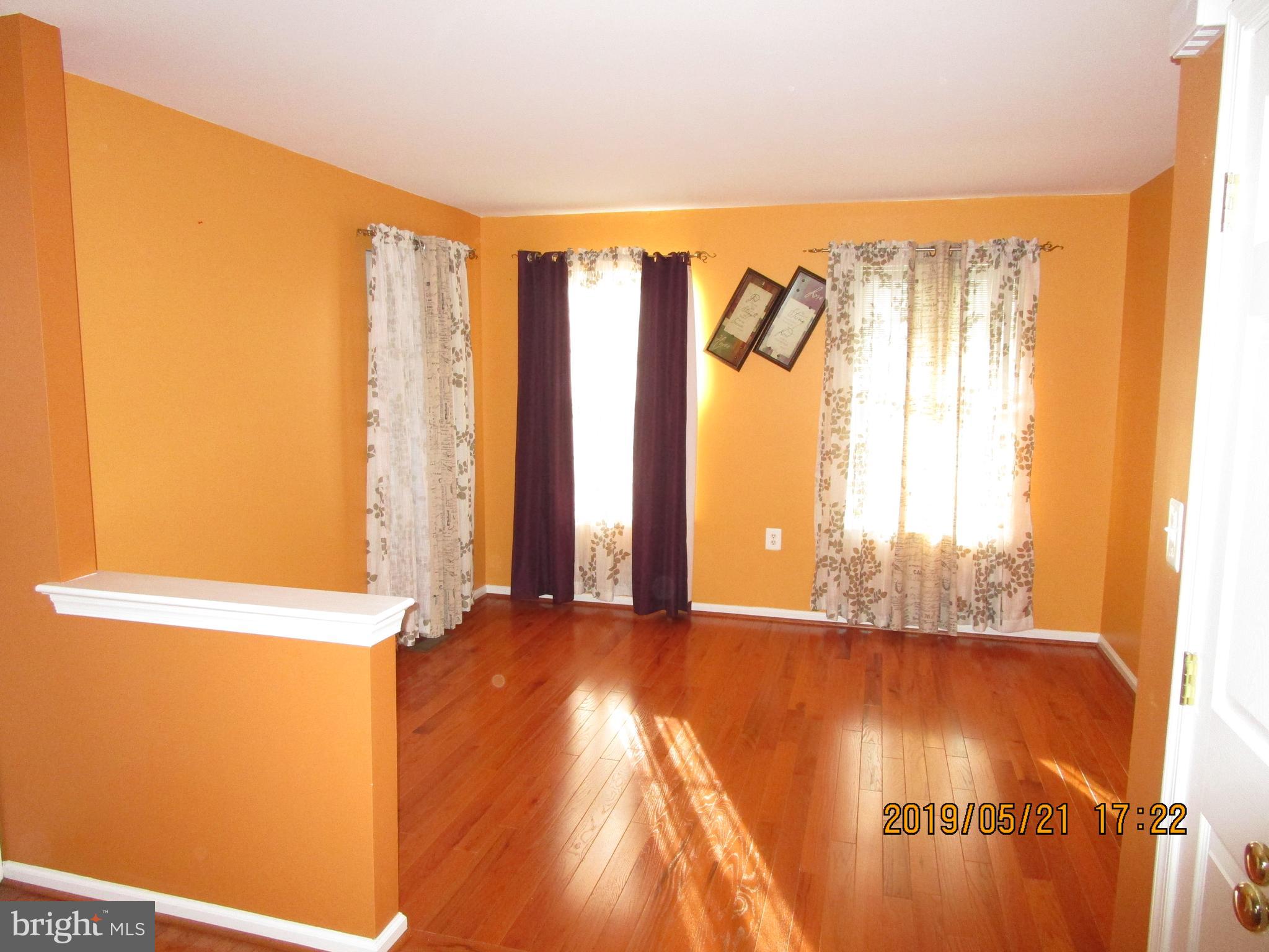 141 Raintree Crossing Hatfield, PA 19440 - Photo 9 of 38 Living Room