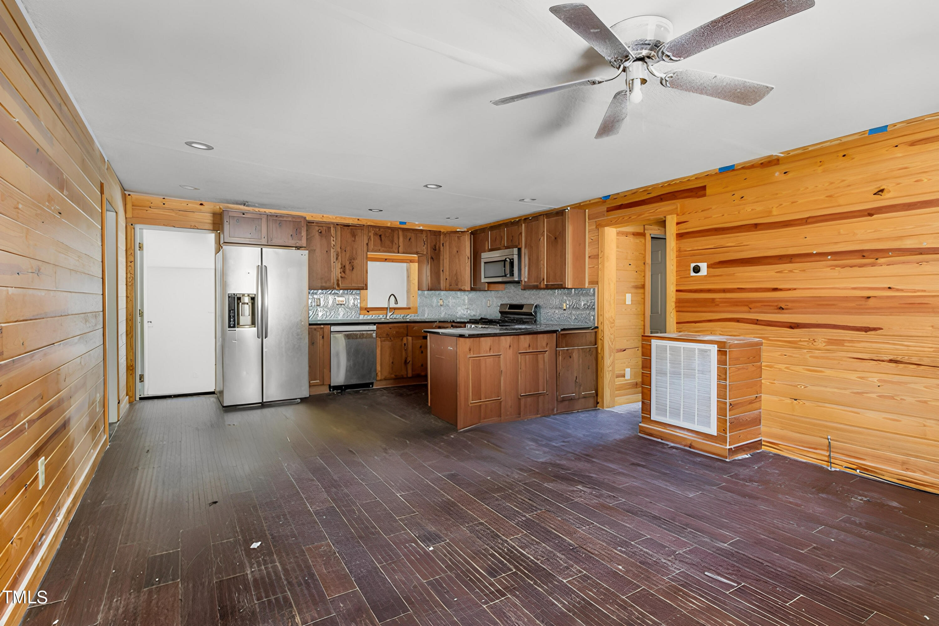 459 Ivey Road Benson, NC 27504 - Photo 5 of 30 kitchen