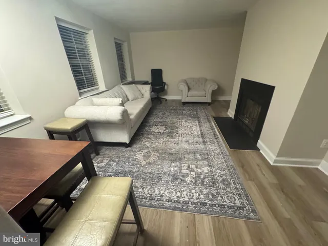 $1,900 | 2107 North Scott Street, Unit 67, Arlington, VA 22209