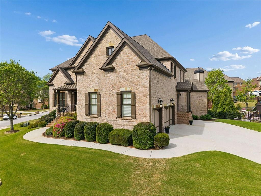 2370 Hopehaven Way Hoschton, GA 30548 - Photo 3 of 77