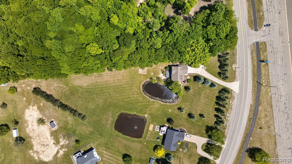 9055 Hegel Road Grand Blanc, MI 48439 - Photo 59 of 62