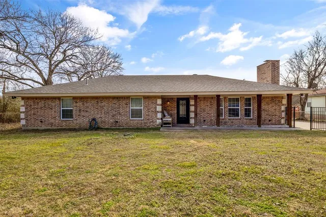 $360,000 | 2002 West Bear Creek Road, Red Oak, TX 75154