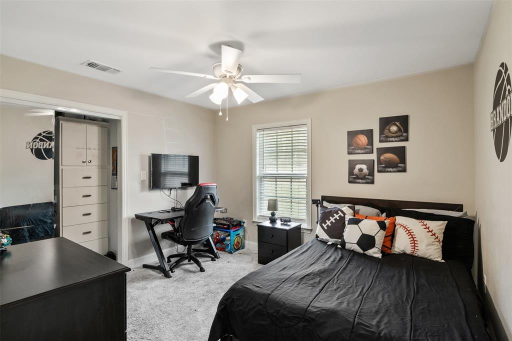 2002 West Bear Creek Road Cedar Hill, TX 75154 - Photo 11 of 33