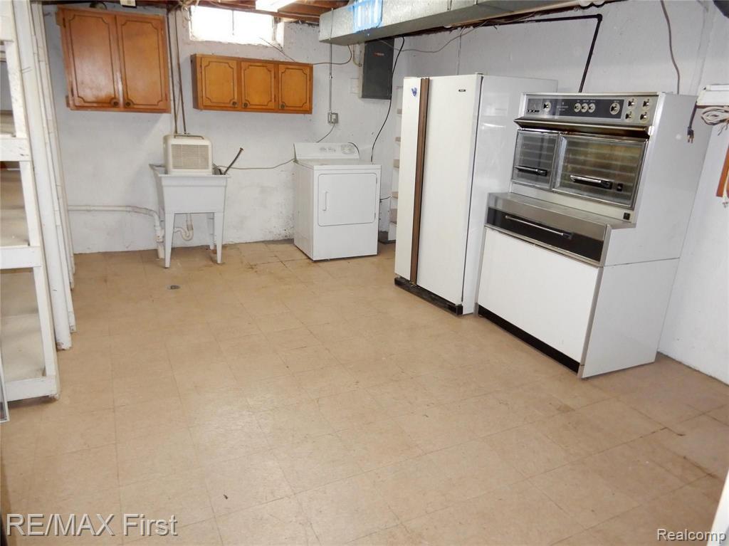 2440 Common Road Warren, MI 48092 - Photo 20 of 22
