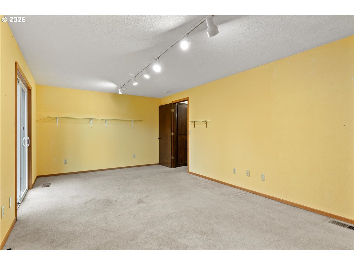 997 Julie Street North Keizer, OR 97303 - Photo 17 of 30 a view of empty room