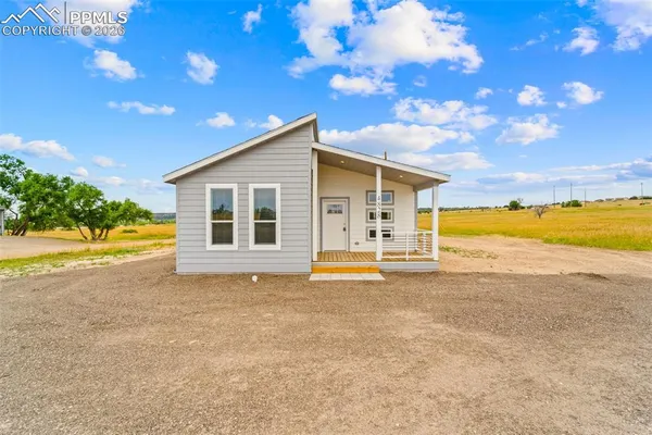 $319,900 | 4828 Hicklin Drive, Colorado City, CO 81019