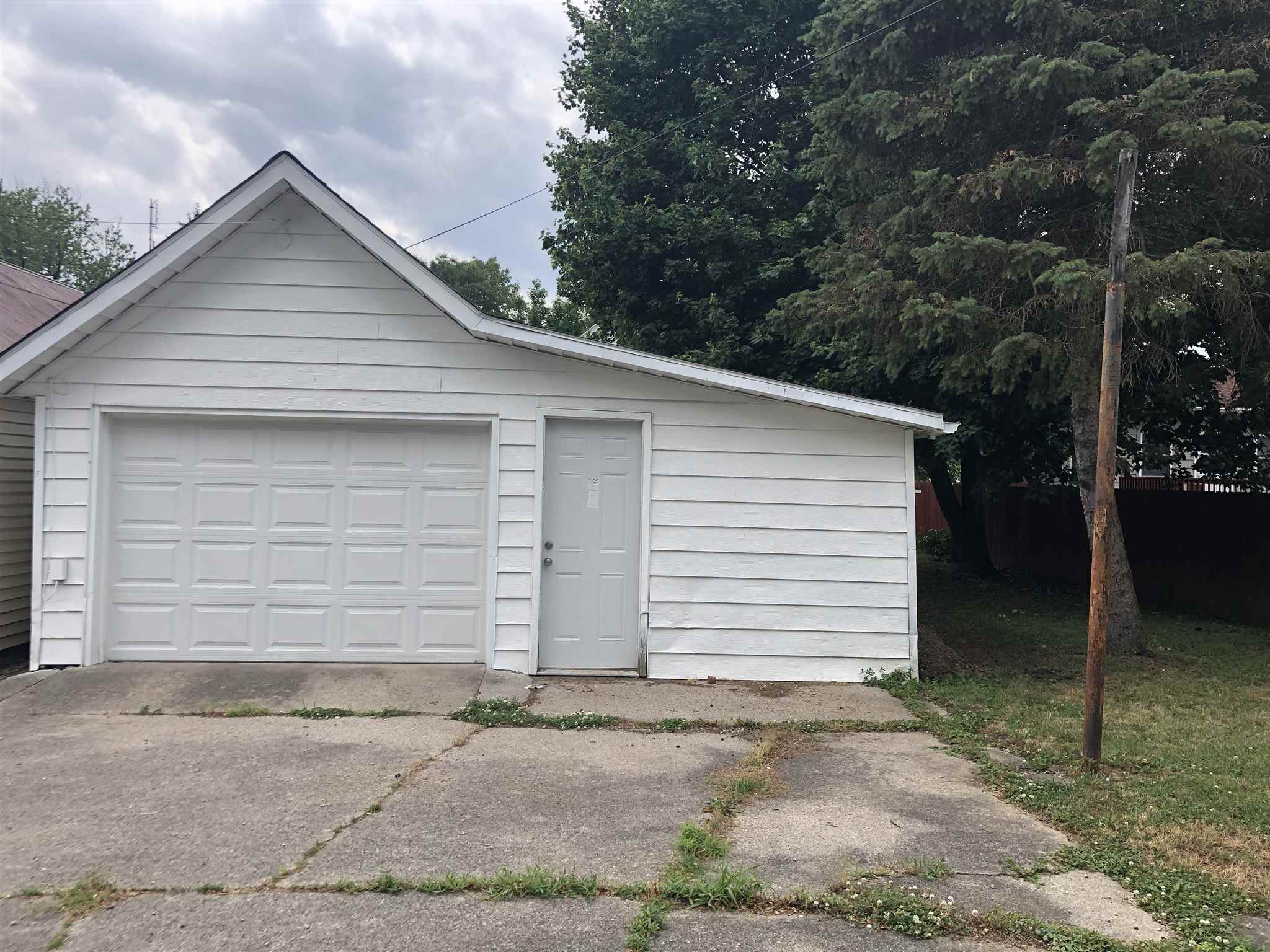 112 North 11th Street Decatur, IN 46733 - Photo 6 of 27
