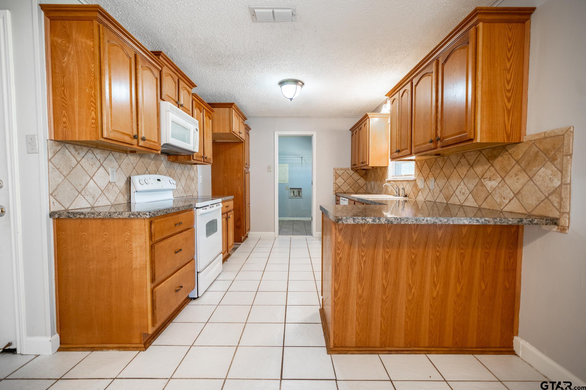 1432 East Don Tyler, TX 75701 - Photo 20 of 36