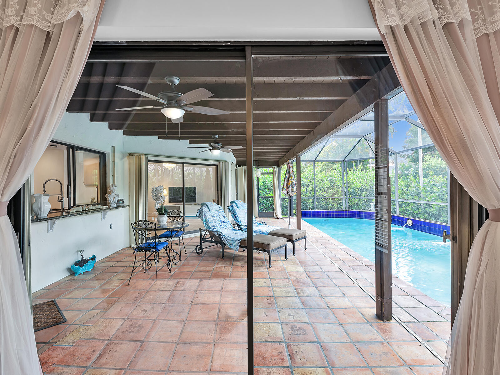 20870 Soneto Drive Boca Raton, FL 33433 - Photo 20 of 49 2F0A0106