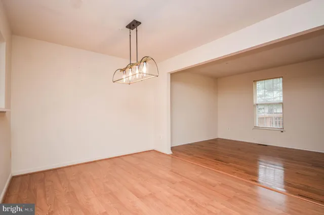 a view of empty room with window