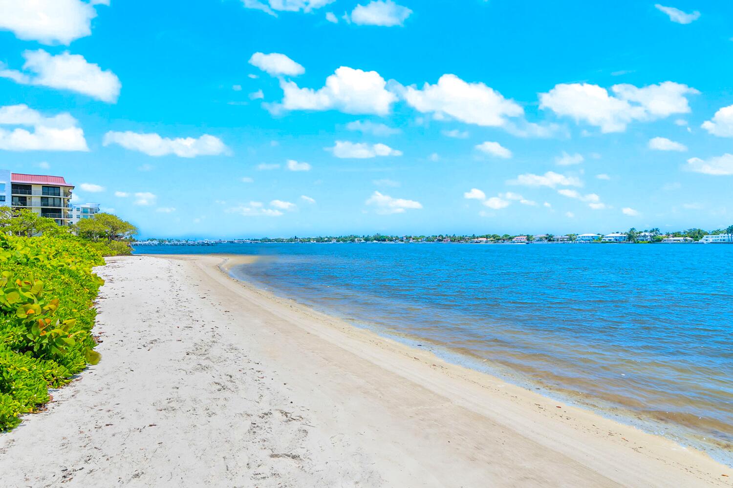 103 Half Moon Circle, Unit D2 Hypoluxo, FL 33462 - Photo 3 of 26 a view of a lake