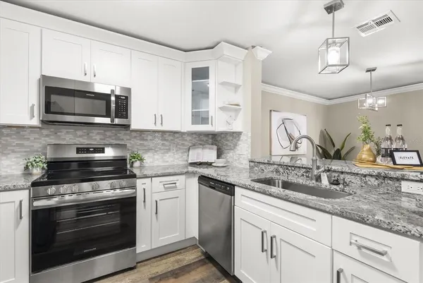 $257,500 | 1919 Summer Club Drive, Unit 105, Oviedo, FL 32765