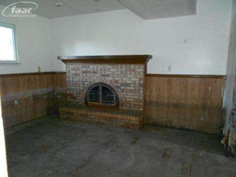 10381 West Stanley Road Flushing, MI 48433 - Photo 13 of 20 20145082-12.JPG
