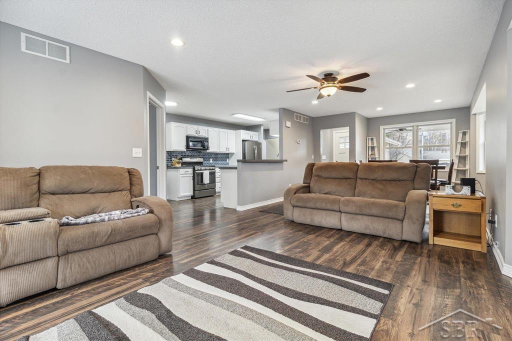 3959 Briar Lane Rhodes, MI 48652 - Photo 7 of 52