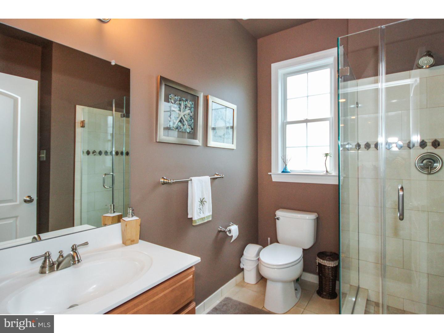 143 North Hillcrest Road Springfield, PA 19064 - Photo 11 of 25 Bathroom