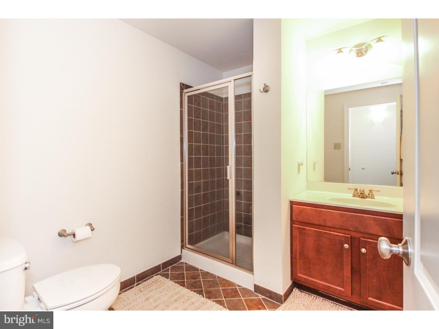 143 North Hillcrest Road Springfield, PA 19064 - Photo 21 of 25 Bathroom