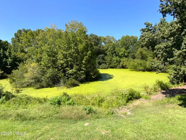 $1,100 | 2205 Waterford Place, Unit 17D, Port Royal, SC 29935