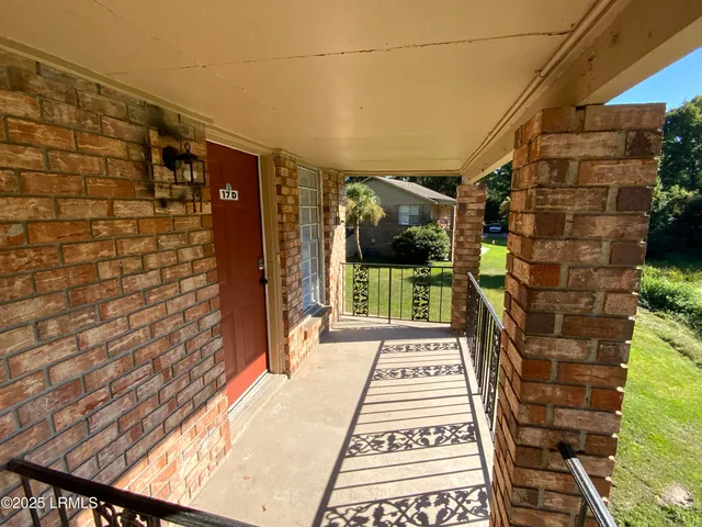 $1,100 | 2205 Waterford Place, Unit 17D, Port Royal, SC 29935