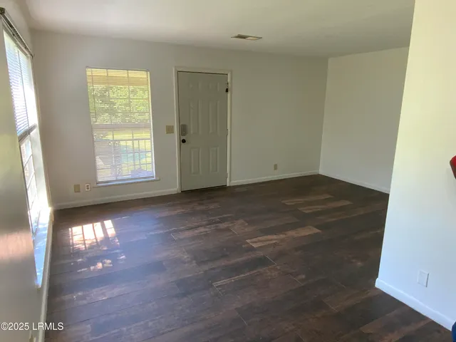 $1,100 | 2205 Waterford Place, Unit 17D, Port Royal, SC 29935