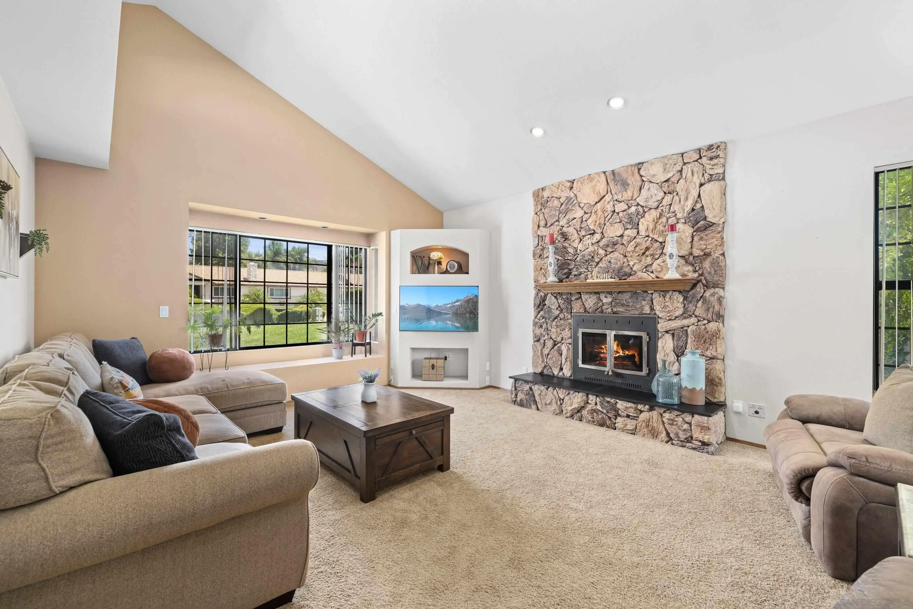 23549 Oriente Way Ramona, CA 92065 - Photo 12 of 58