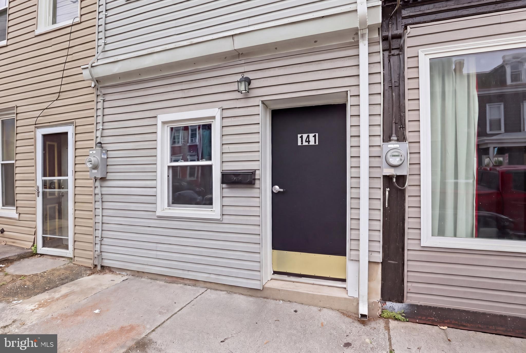141 North 9th Street Lebanon, PA 17046 - Photo 4 of 34