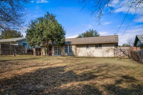 $319,000 | 809 Maryland Drive, Austin, TX 78758