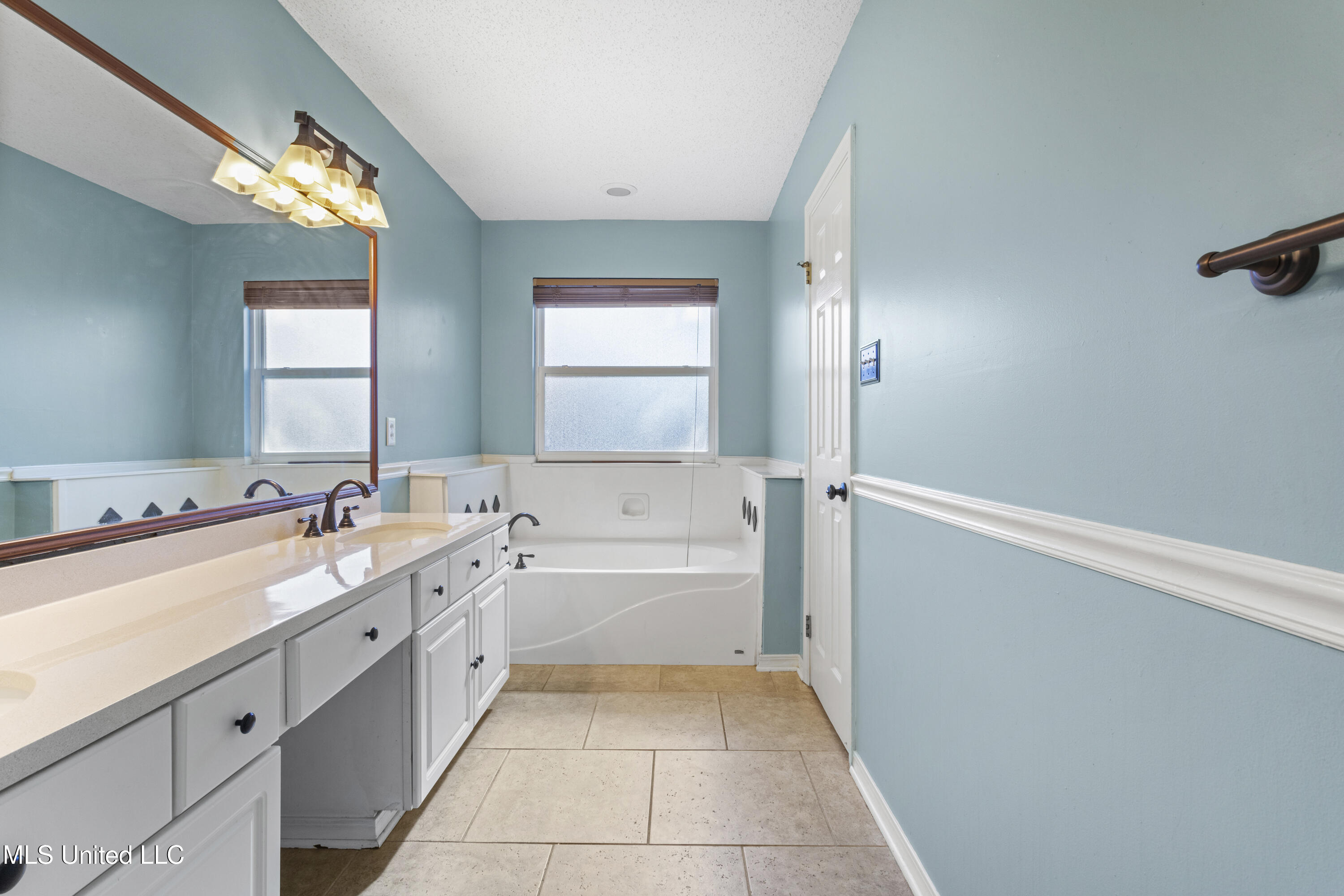 2115 Lauren Drive Biloxi, MS 39532 - Photo 17 of 28 0017