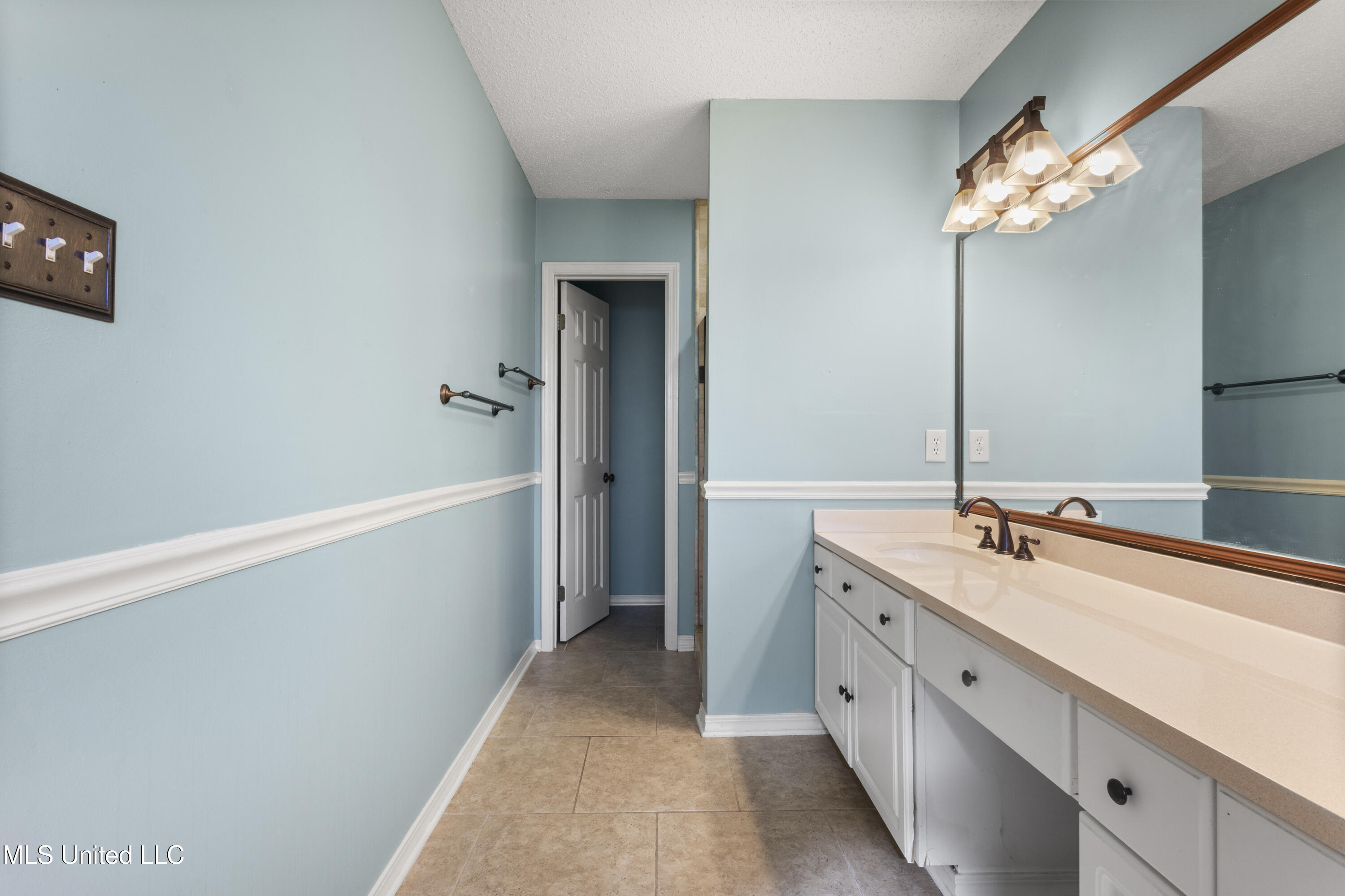 2115 Lauren Drive Biloxi, MS 39532 - Photo 18 of 28 0018