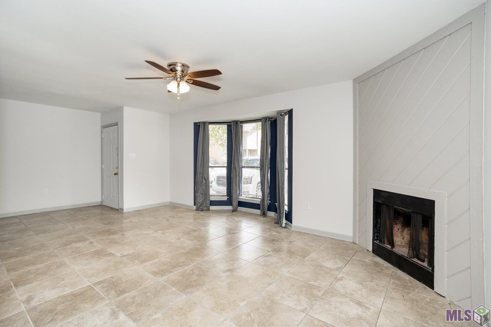 1963 South Brightside View Drive, Unit C Baton Rouge, LA 70820 - Photo 4 of 18