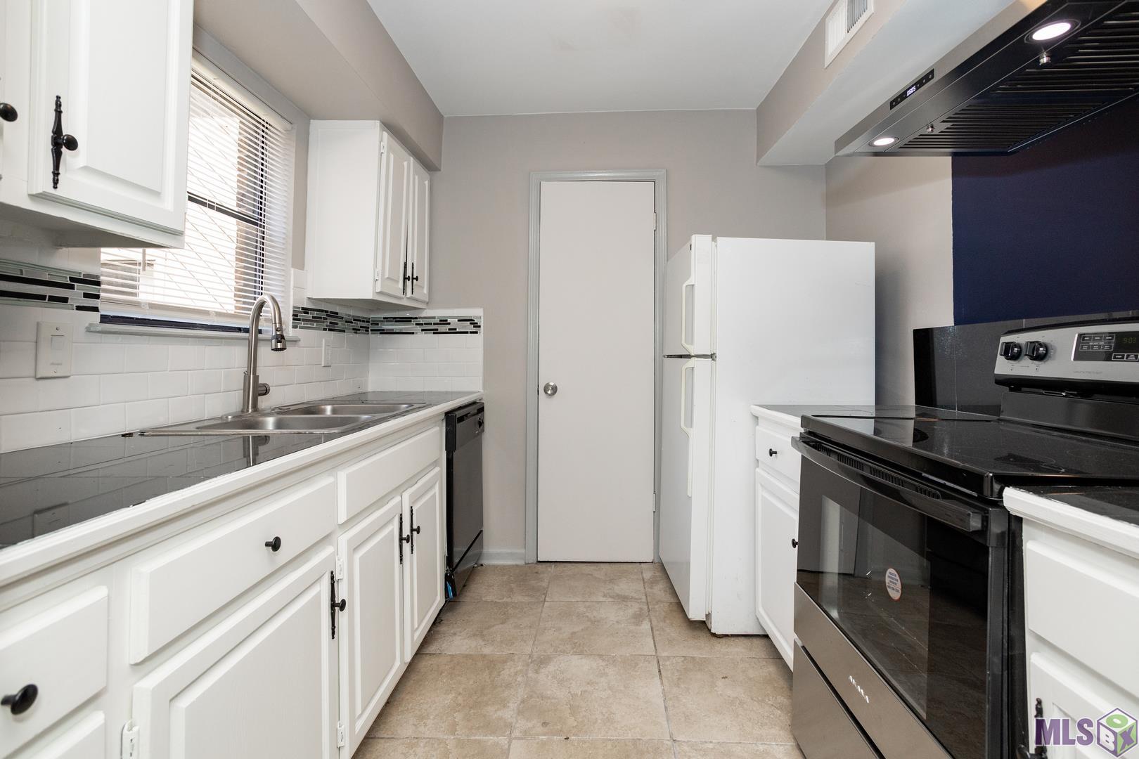 1963 South Brightside View Drive, Unit C Baton Rouge, LA 70820 - Photo 7 of 18