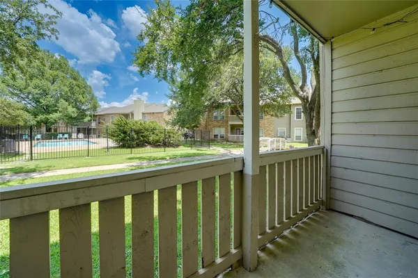 $1,900 | 1700 Amelia Court, Unit 613, Plano, TX 75075